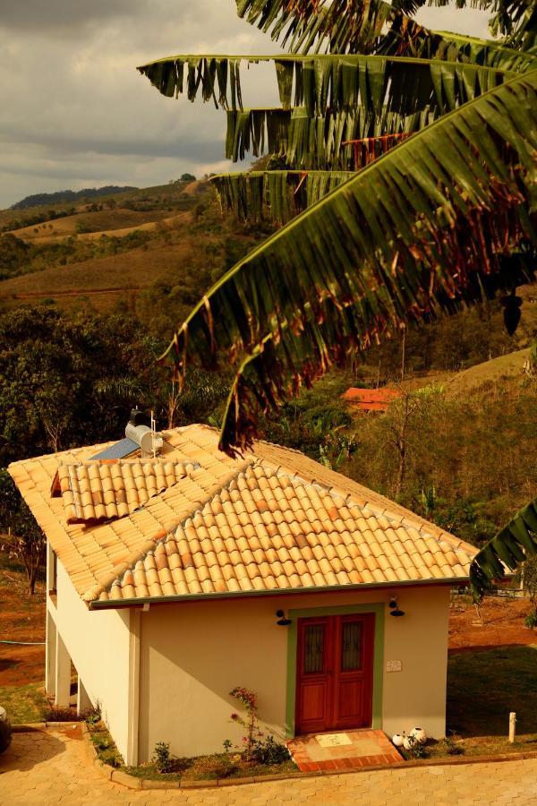 ホテルSolario Chales Bueno Brandão エクステリア 写真